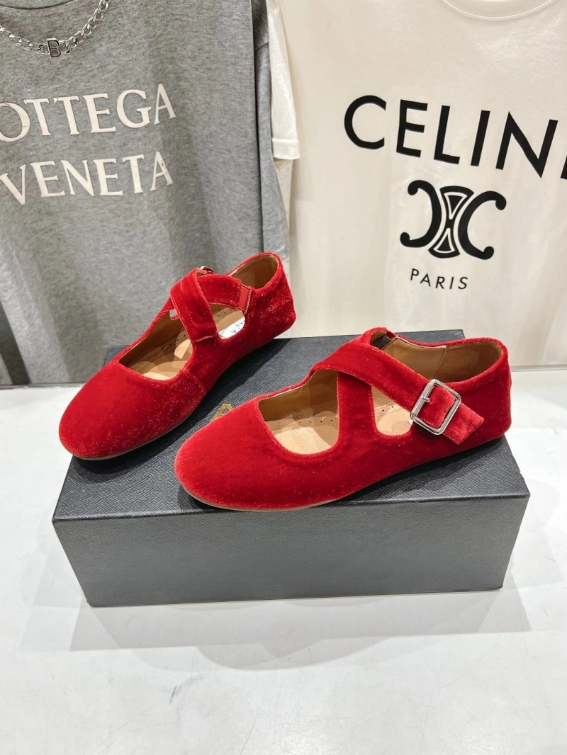 Minimalist Othxr flat shoes 214218