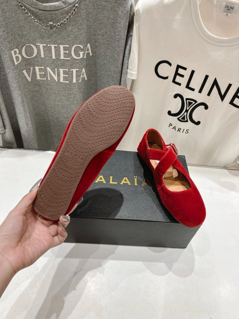 Minimalist Othxr flat shoes 214218