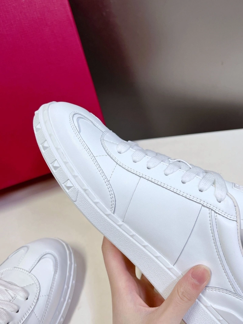 WellDesigned Vxlxntino Sneakers 230839