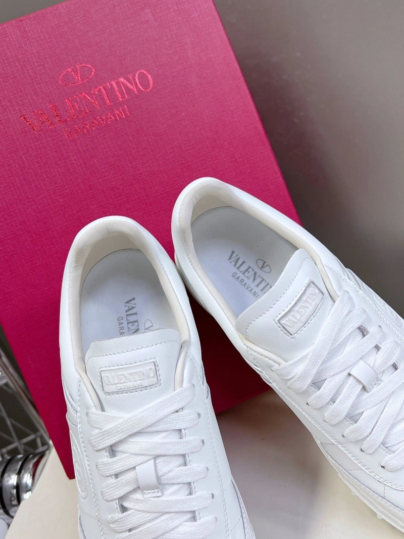 WellDesigned Vxlxntino Sneakers 230839