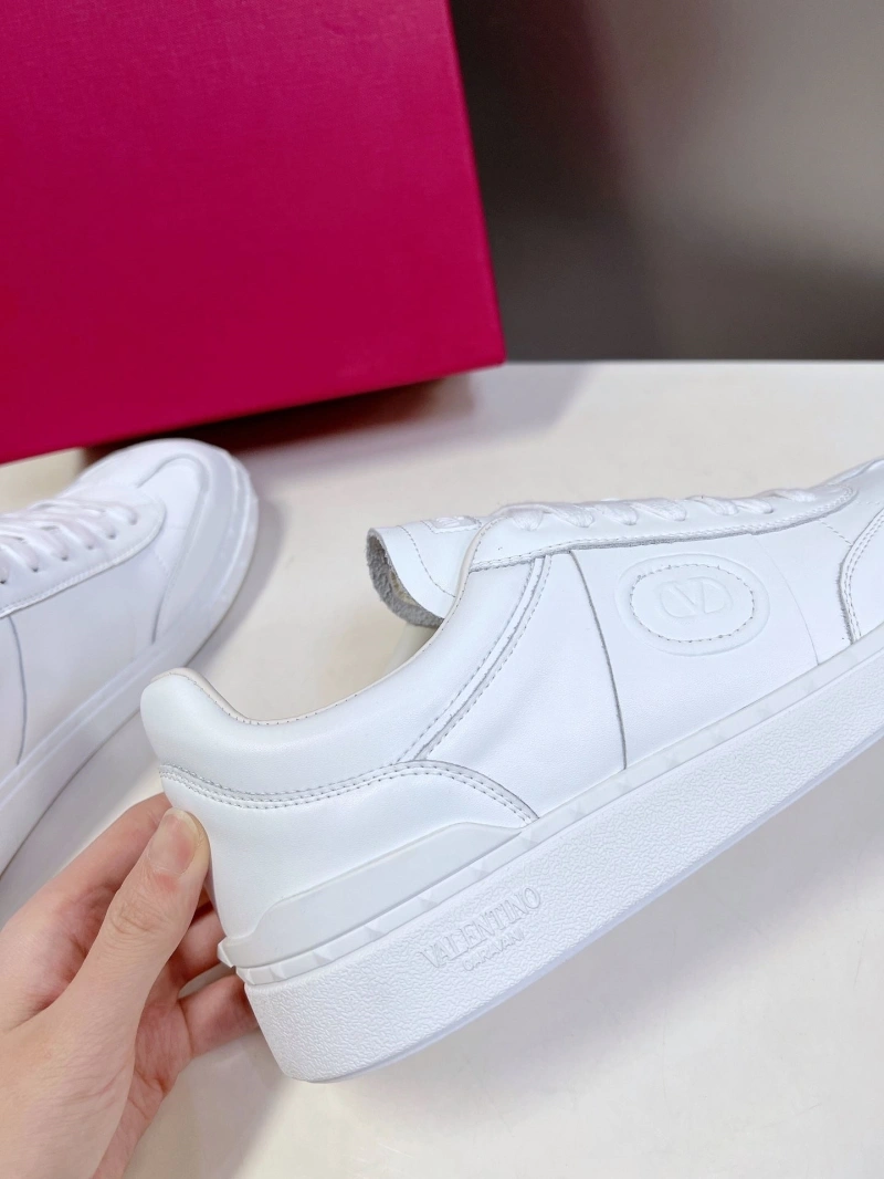 WellDesigned Vxlxntino Sneakers 230839