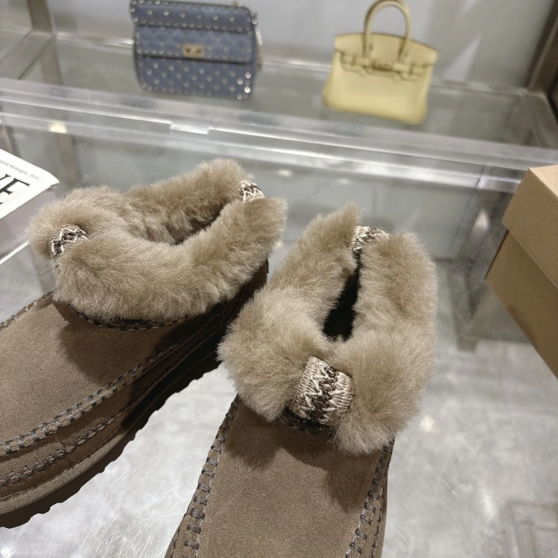 UGX Boots EyeCatching 227994