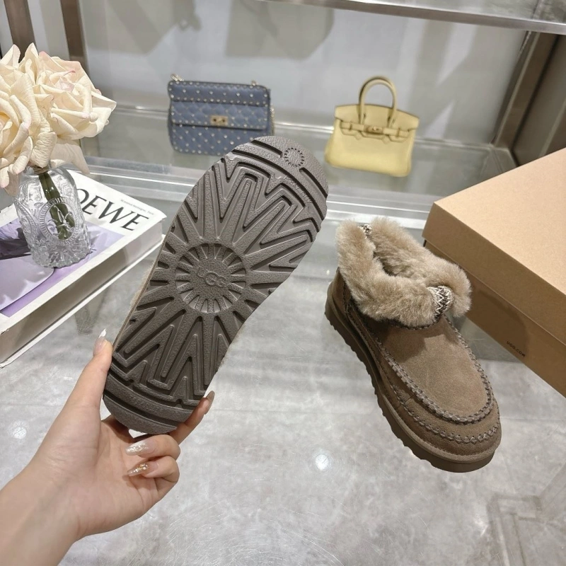 UGX Boots EyeCatching 227994