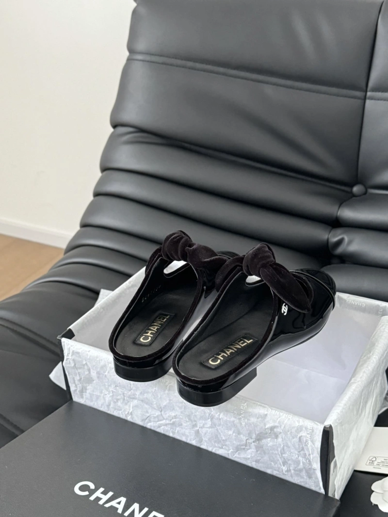 Reliable Chxnxl Slippers 125414