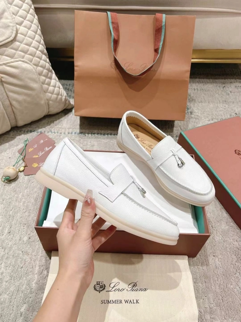 Versatile Othxr Sneakers 214030