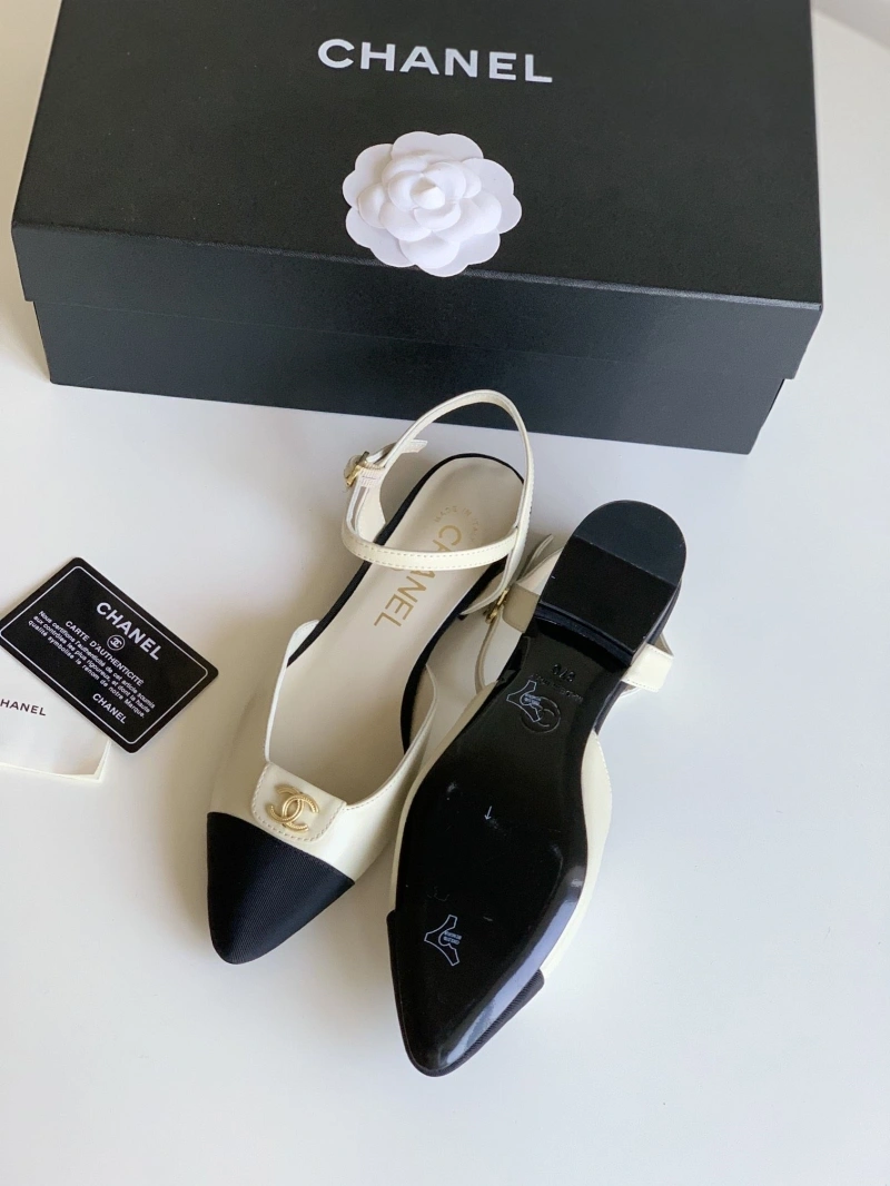 Bold Chxnxl Sandals 132811