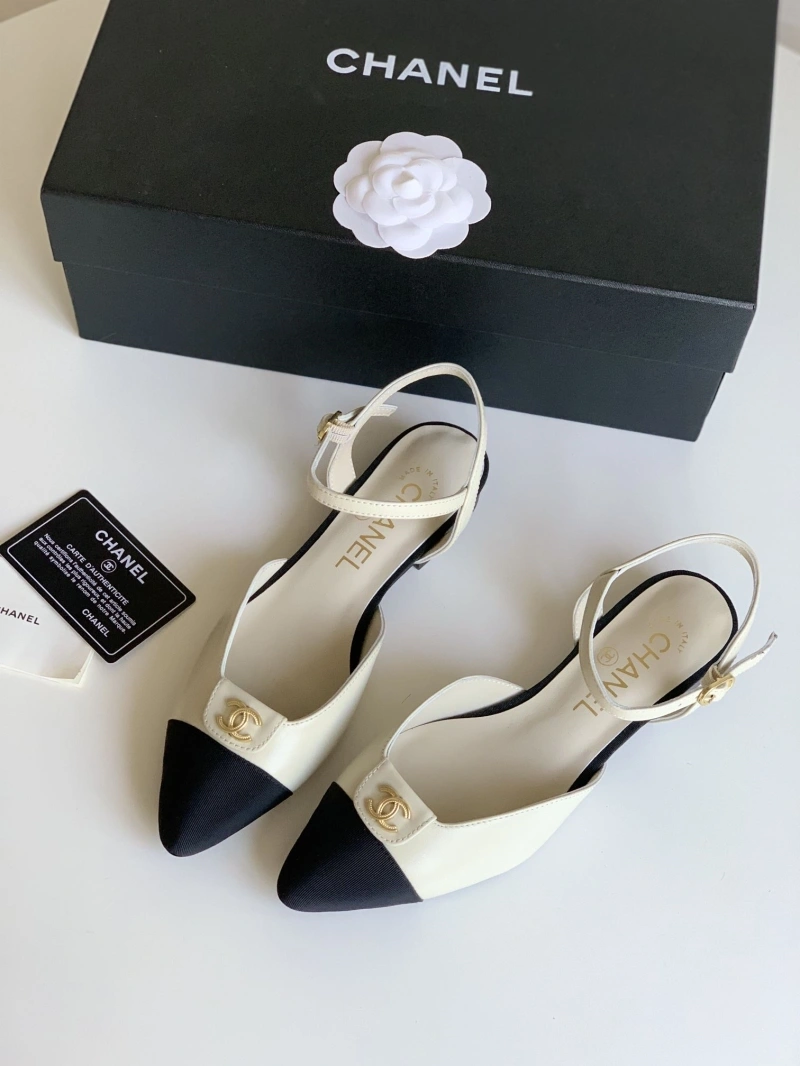 Bold Chxnxl Sandals 132811
