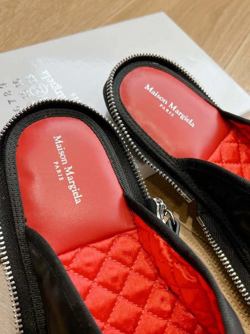 Durable Othxr Slippers 216680