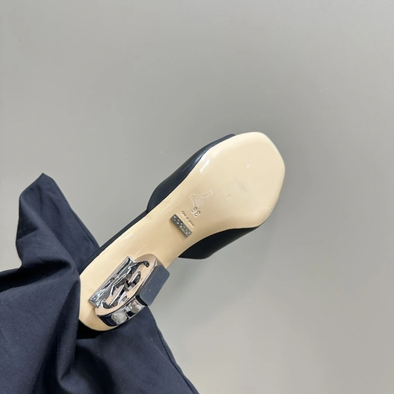 Gxccx Slippers Functional 165449