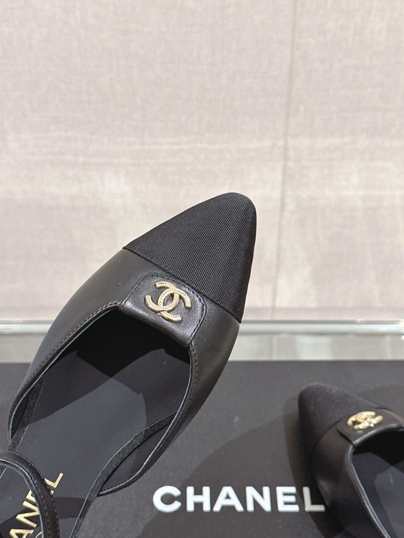 DailyWear Chxnxl Sandals 132816