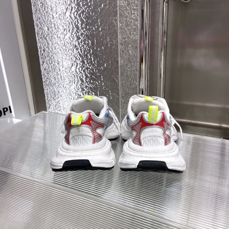 Sleek Bxlxnciaga Sneakers 110390