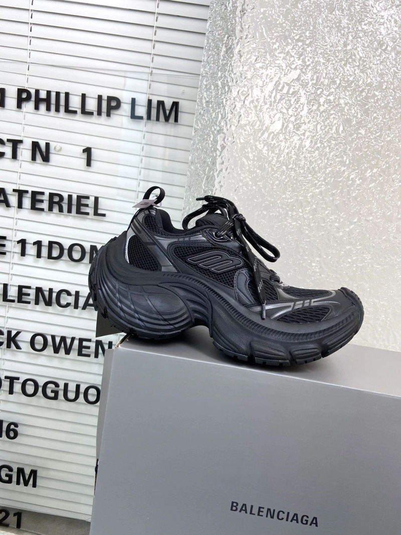 Functional Bxlxnciaga Sneakers 110377