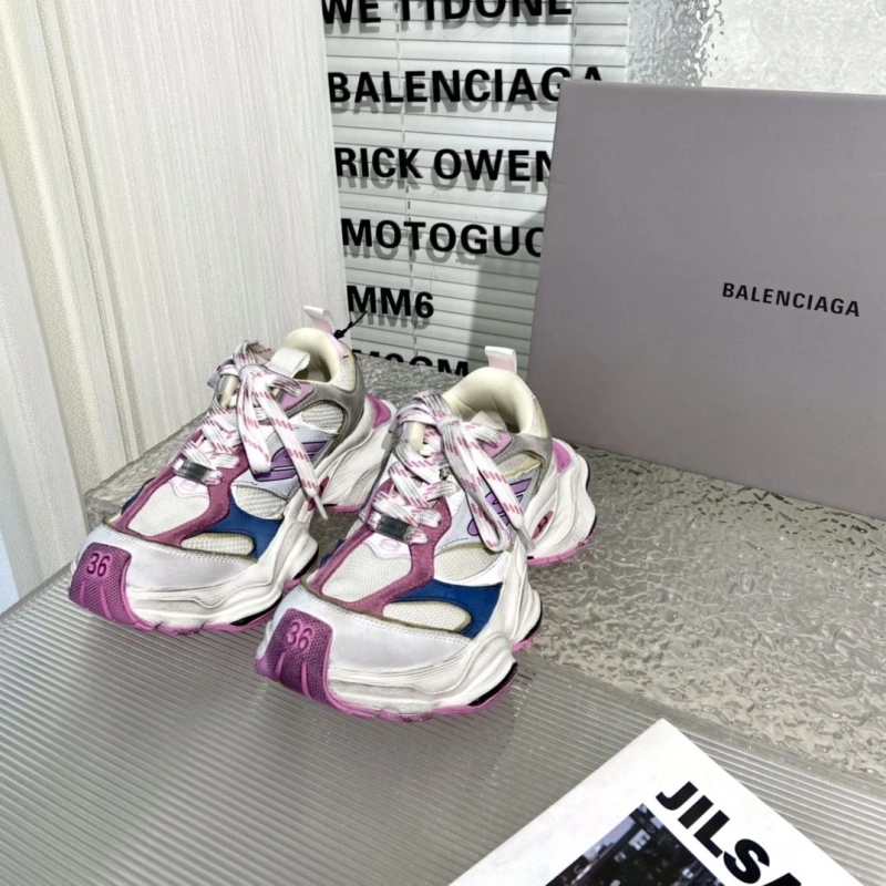Lightweight Bxlxnciaga Sneakers 110388