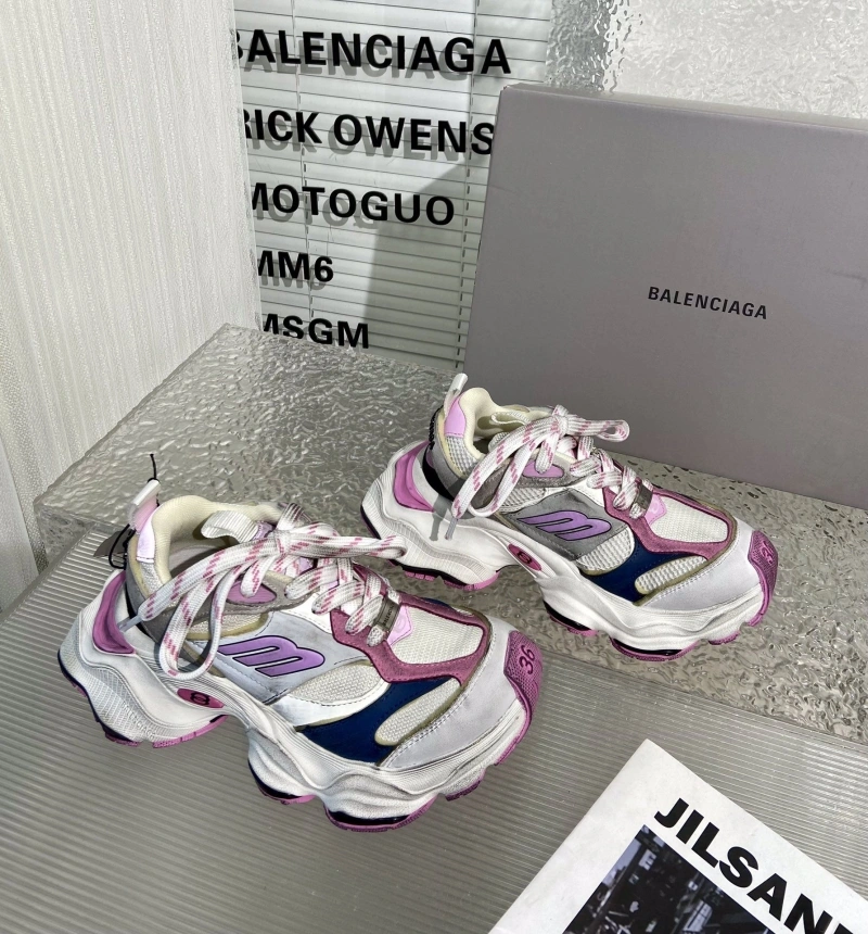 Lightweight Bxlxnciaga Sneakers 110388