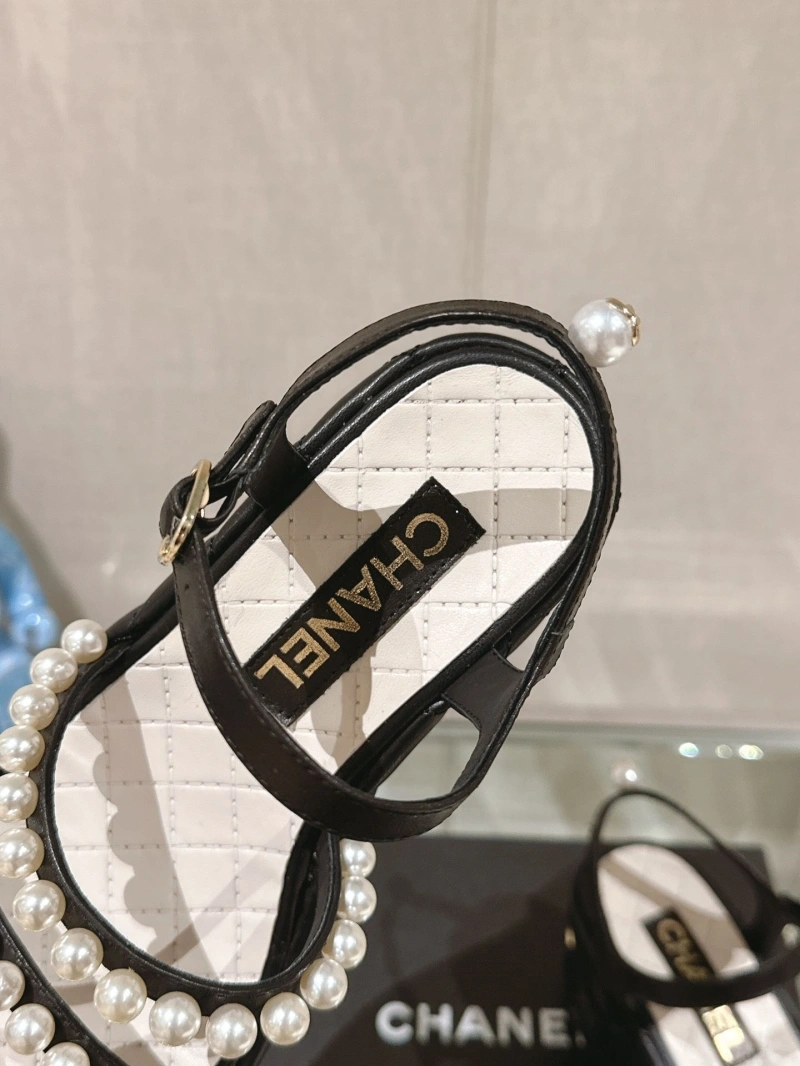 Trendsetting Chxnxl Sandals 132806