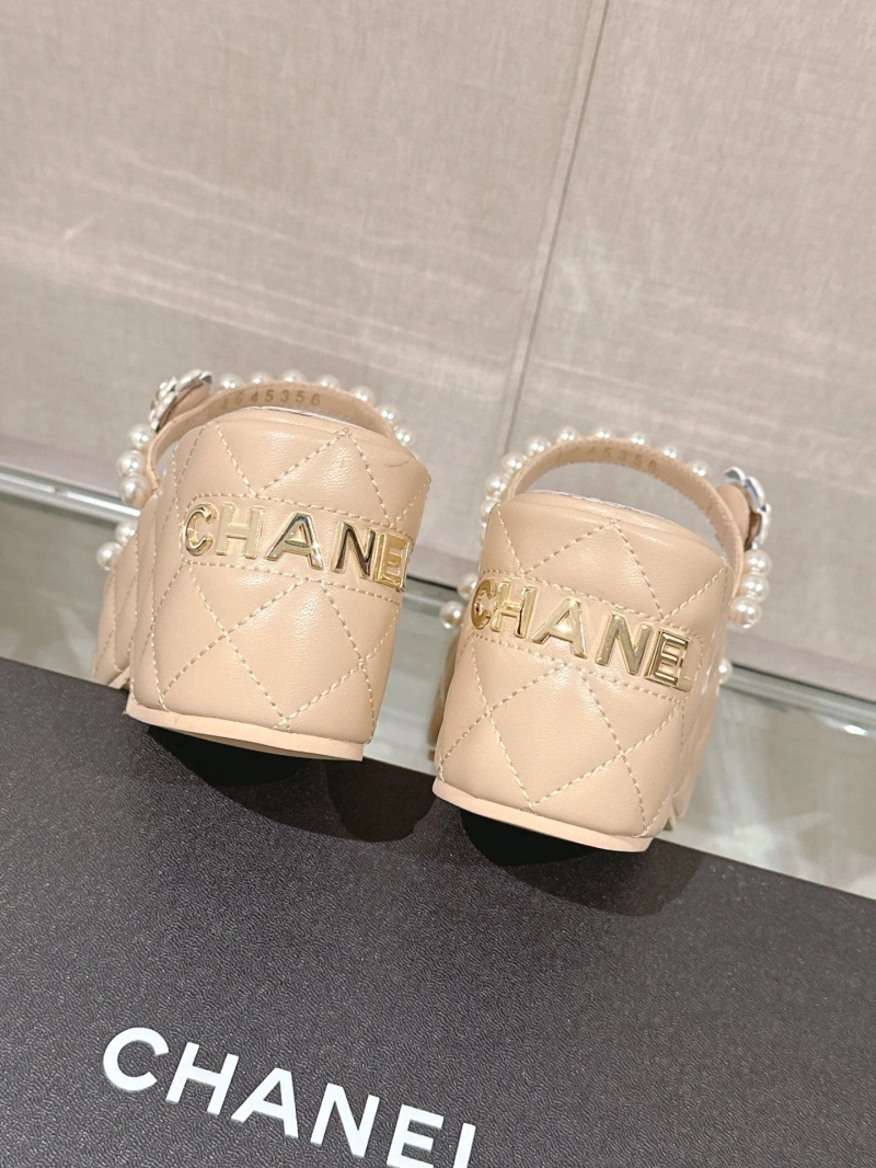 Efficient Chxnxl Sandals 132796