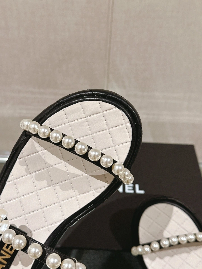 Refined Chxnxl Sandals 132801