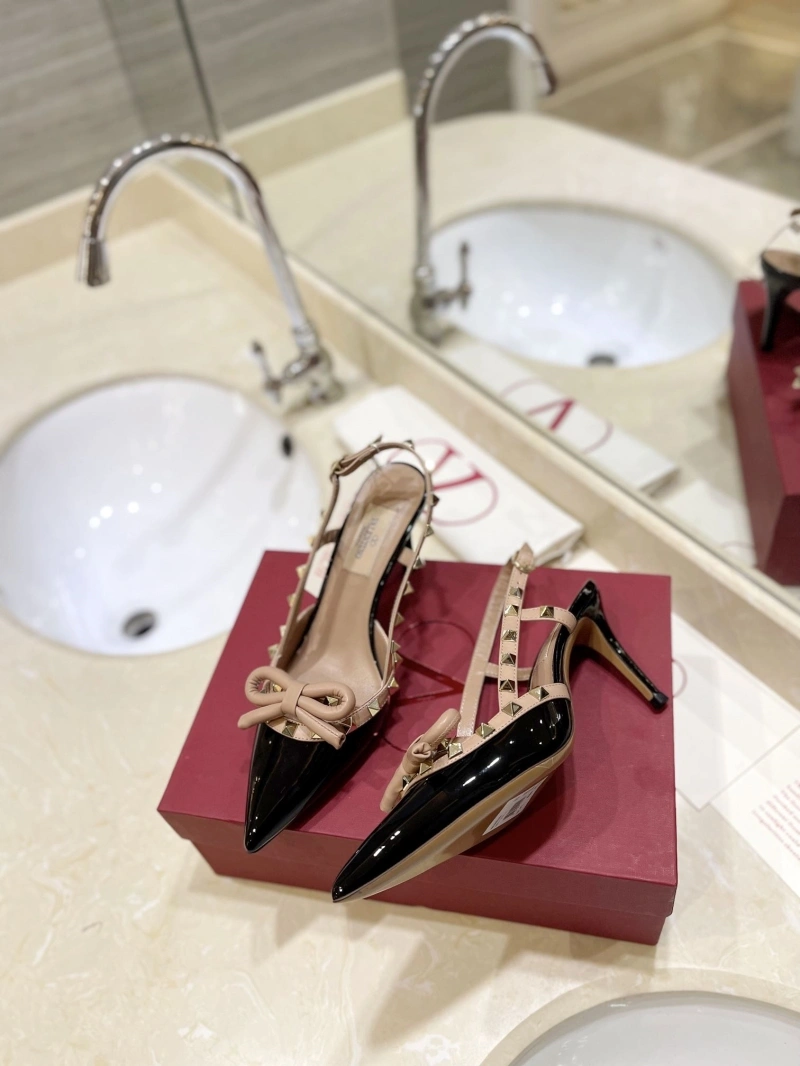 Versatile Vxlxntino High Heels 232795