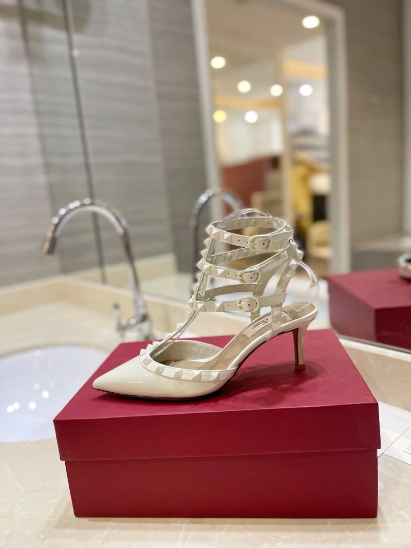 ModernLook Vxlxntino High Heels 232788