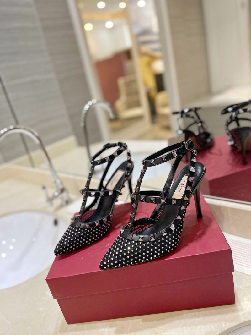 WellDesigned Vxlxntino High Heels 232781