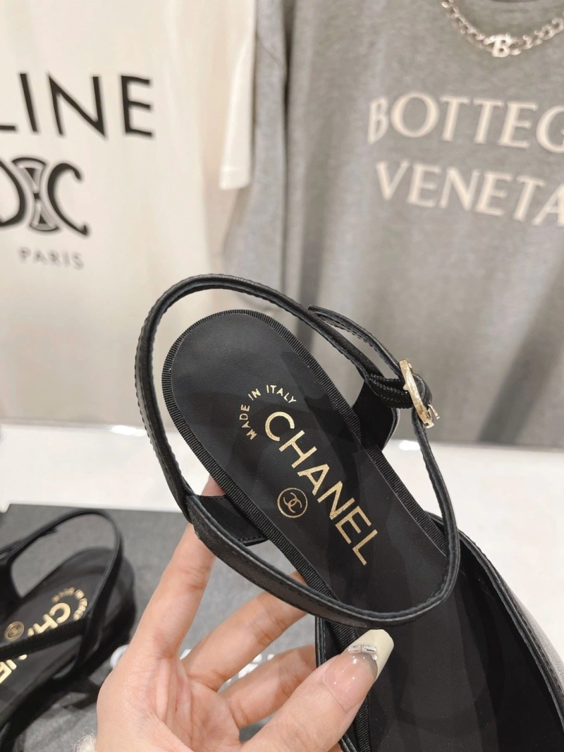 Trendsetting Chxnxl High Heels 133024
