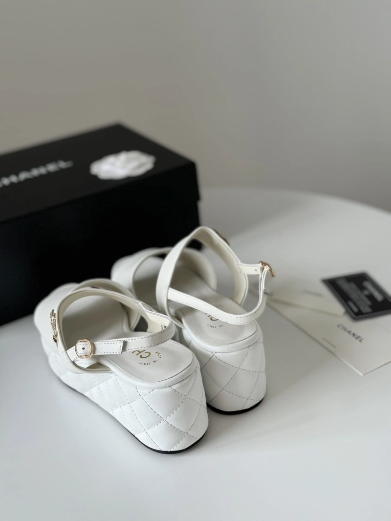 Breathable Chxnxl Sandals 132785