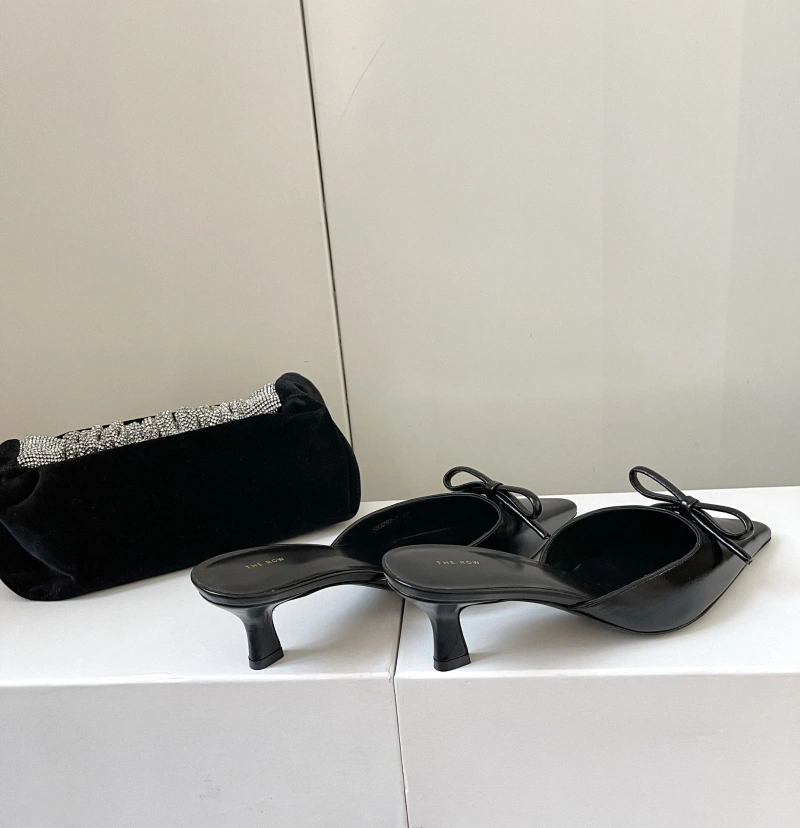 Fashionable Othxr Slippers 216687