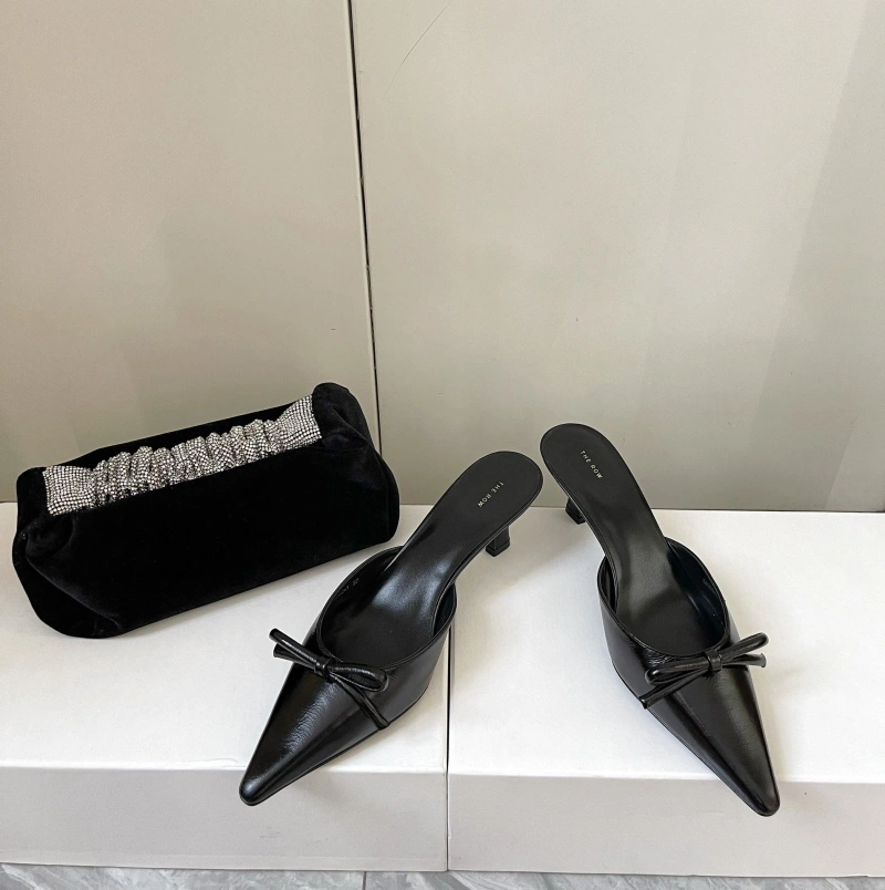 Fashionable Othxr Slippers 216687