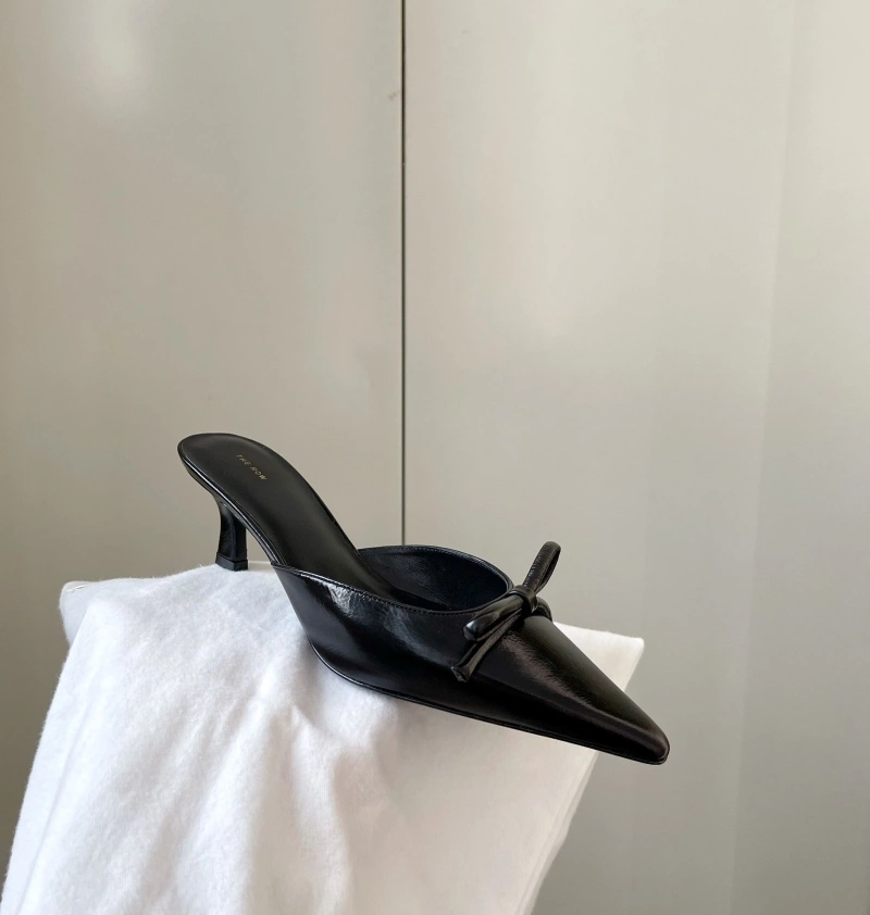 Fashionable Othxr Slippers 216687