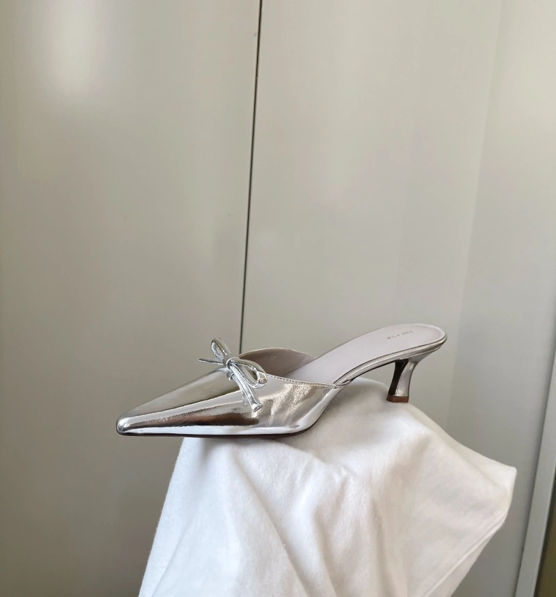 Trendsetting Othxr Slippers 216684