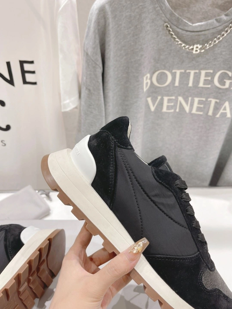 Classic Brxnxllo Cxcxnelli Sneakers 114206