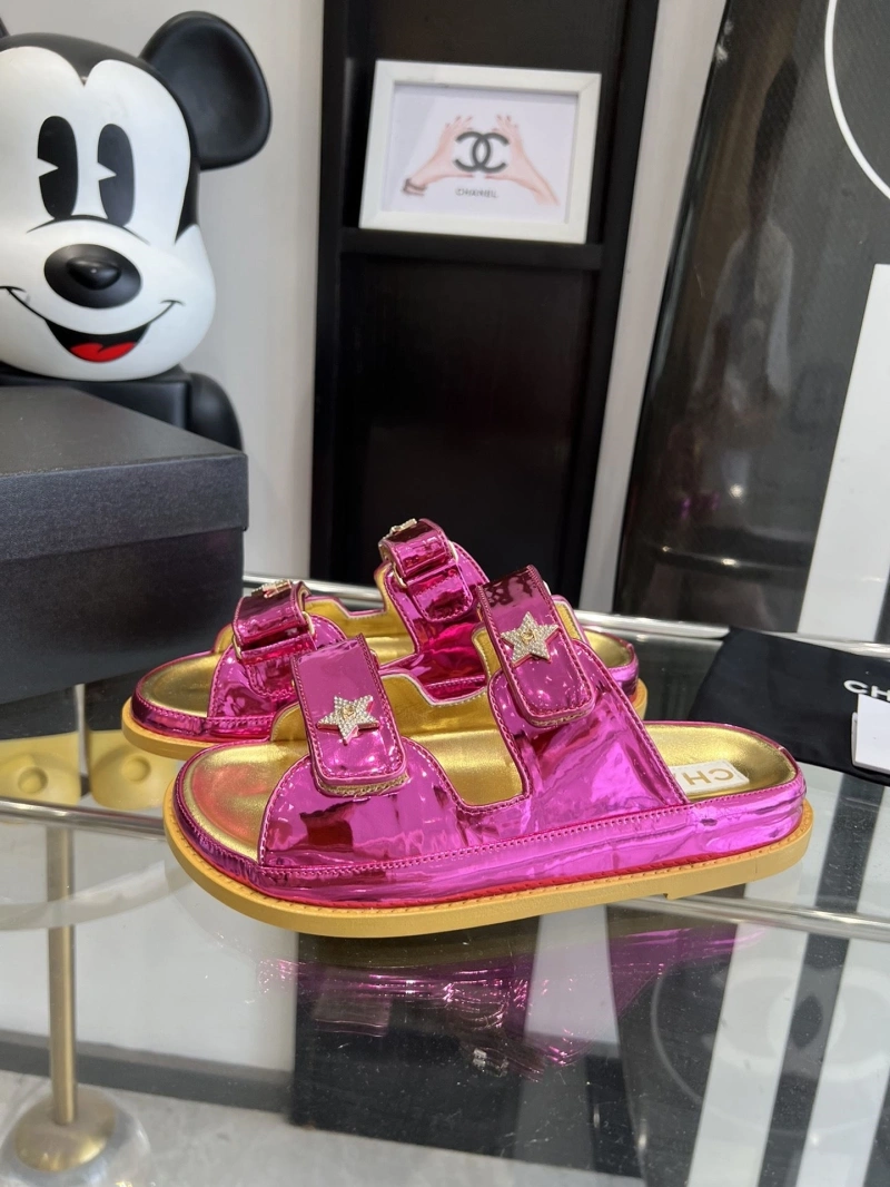 EyeCatching Chxnxl Sandals 132782