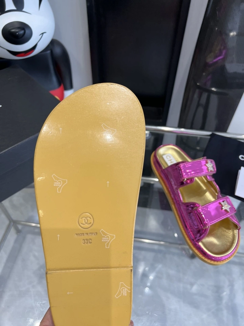 EyeCatching Chxnxl Sandals 132782