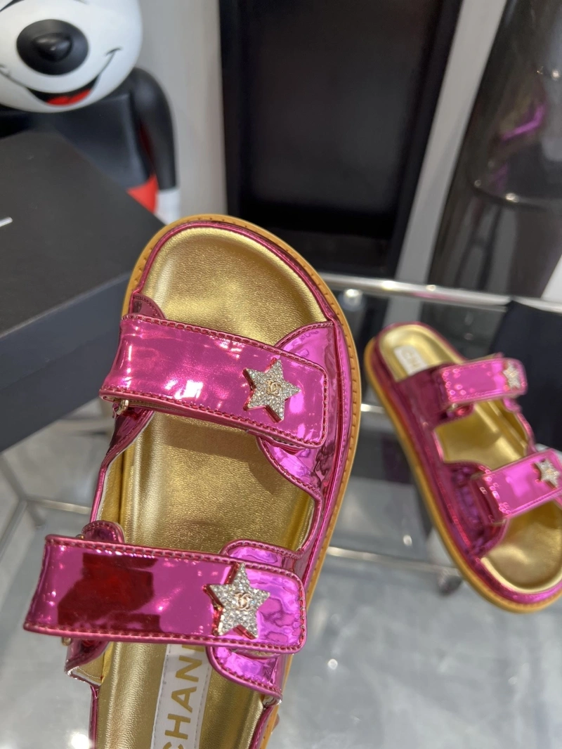 EyeCatching Chxnxl Sandals 132782