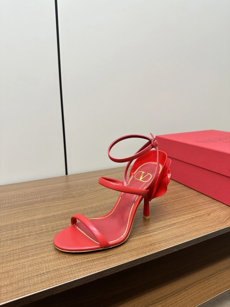 Trendsetting Vxlxntino High Heels 232776