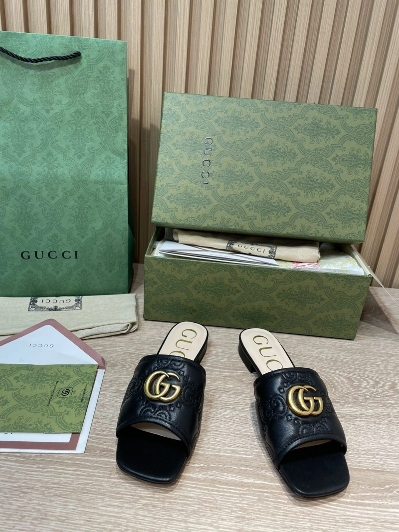 Fashionable Gxccx Slippers 165411