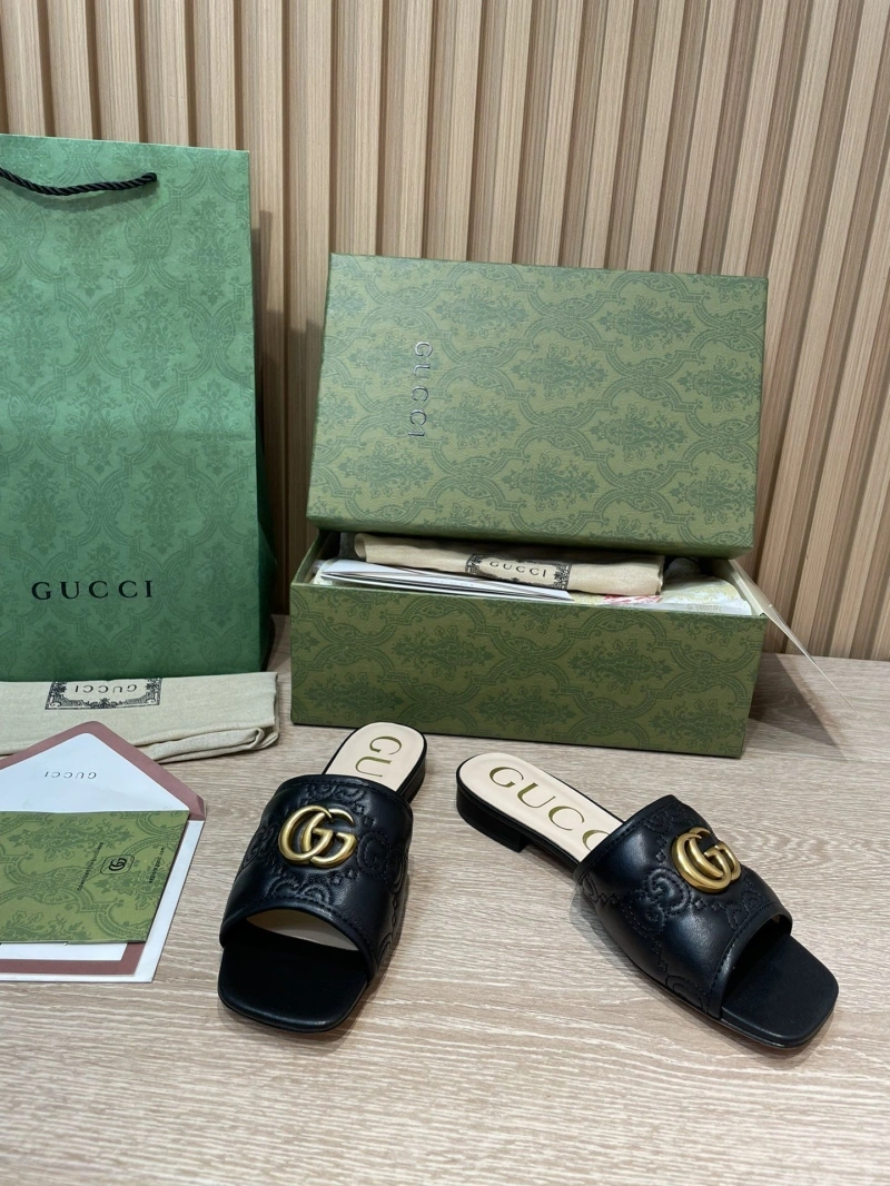 Fashionable Gxccx Slippers 165411