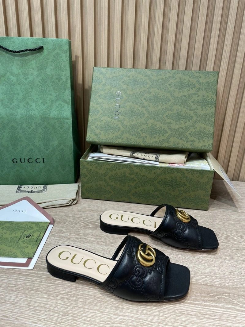 Fashionable Gxccx Slippers 165411