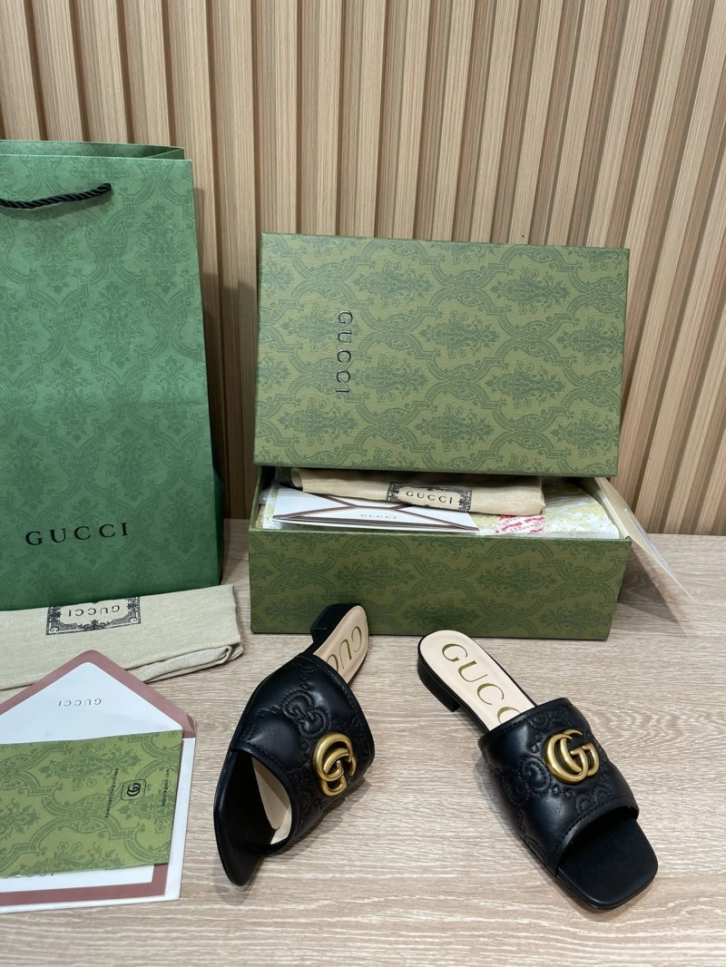 Fashionable Gxccx Slippers 165411