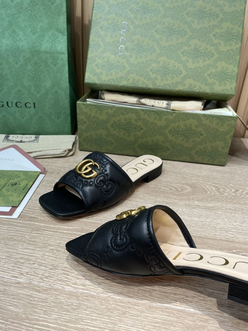 Fashionable Gxccx Slippers 165411