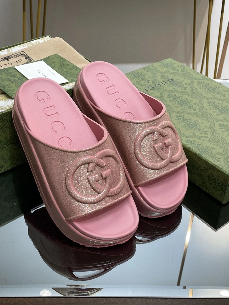 Fashionable Gxccx Slippers 165463