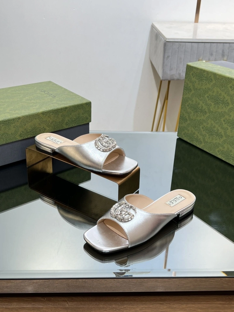 Minimalist Gxccx Slippers 165434