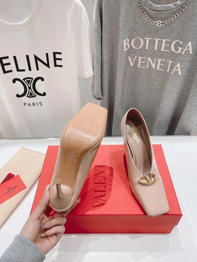 UrbanStyle Vxlxntino High Heels 232757