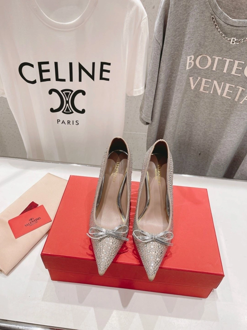 ModernLook Vxlxntino High Heels 232735