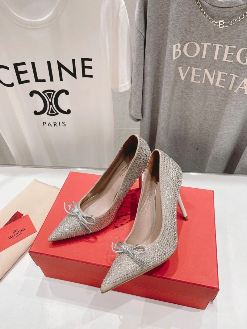 ModernLook Vxlxntino High Heels 232735