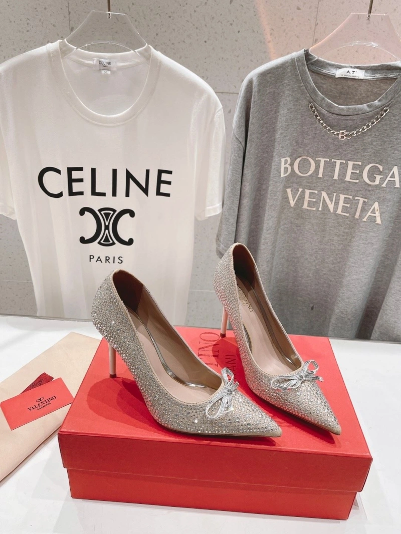ModernLook Vxlxntino High Heels 232735