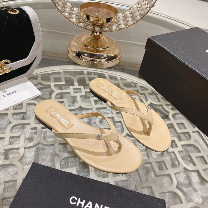 Cozy Chxnxl Slippers 132561