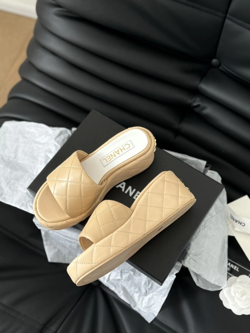 SportInspired Chxnxl Slippers 132557