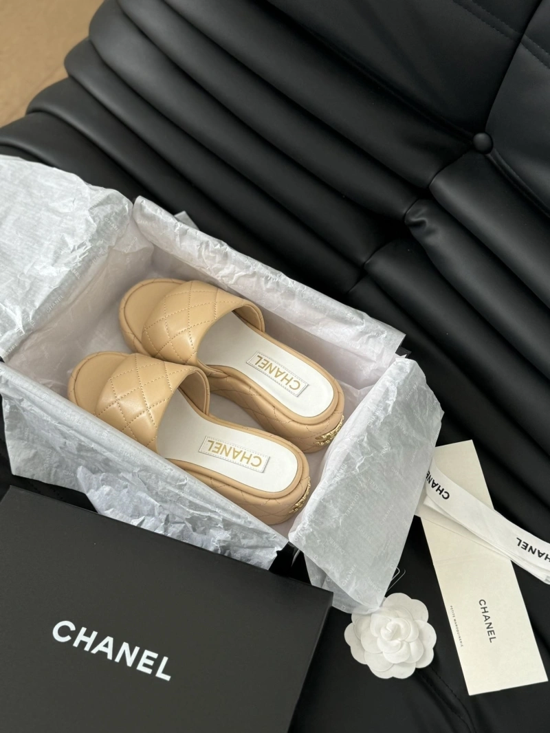 SportInspired Chxnxl Slippers 132557