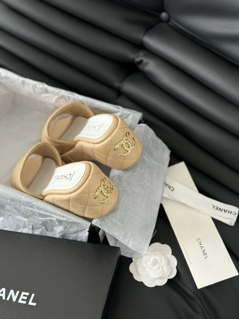SportInspired Chxnxl Slippers 132557